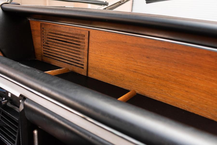 Детали интерьера BMW 3.0 CSL (E9) 1972 года  (фото 66 из 115)
